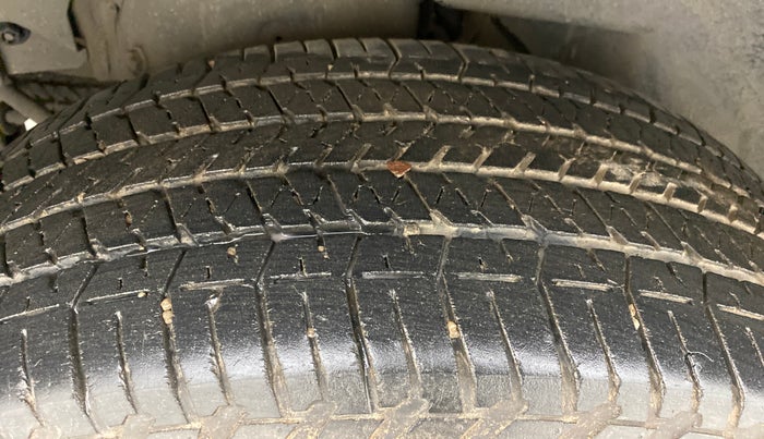 2015 Mahindra XUV500 W6 4X2, Diesel, Manual, 67,077 km, Right Rear Tyre Tread