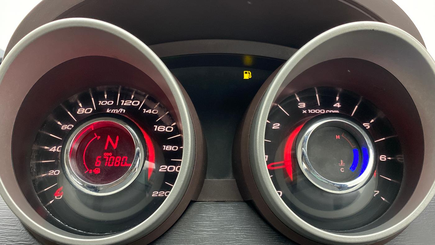 2015 Mahindra XUV500 W6 4X2, Diesel, Manual, 67,077 km, Odometer Image