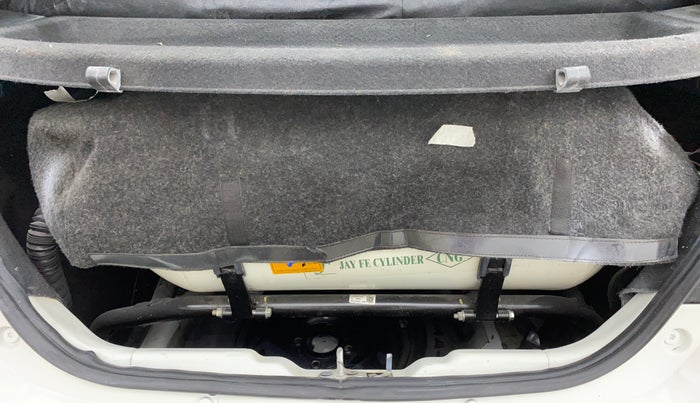 2022 Tata Tiago XT CNG, CNG, Manual, 36,805 km, Boot Inside