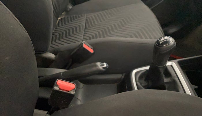 2020 Maruti Swift VXI, Petrol, Manual, 37,100 km, Gear Lever