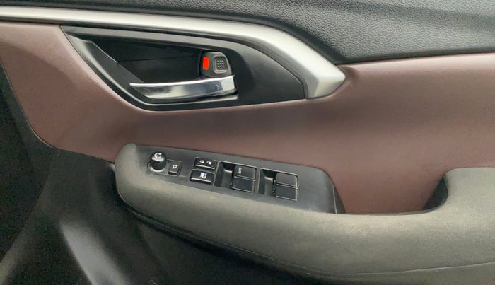 2023 Maruti Grand Vitara DELTA SMART HYBRID AT, Petrol, Automatic, 54,258 km, Driver Side Door Panels Control