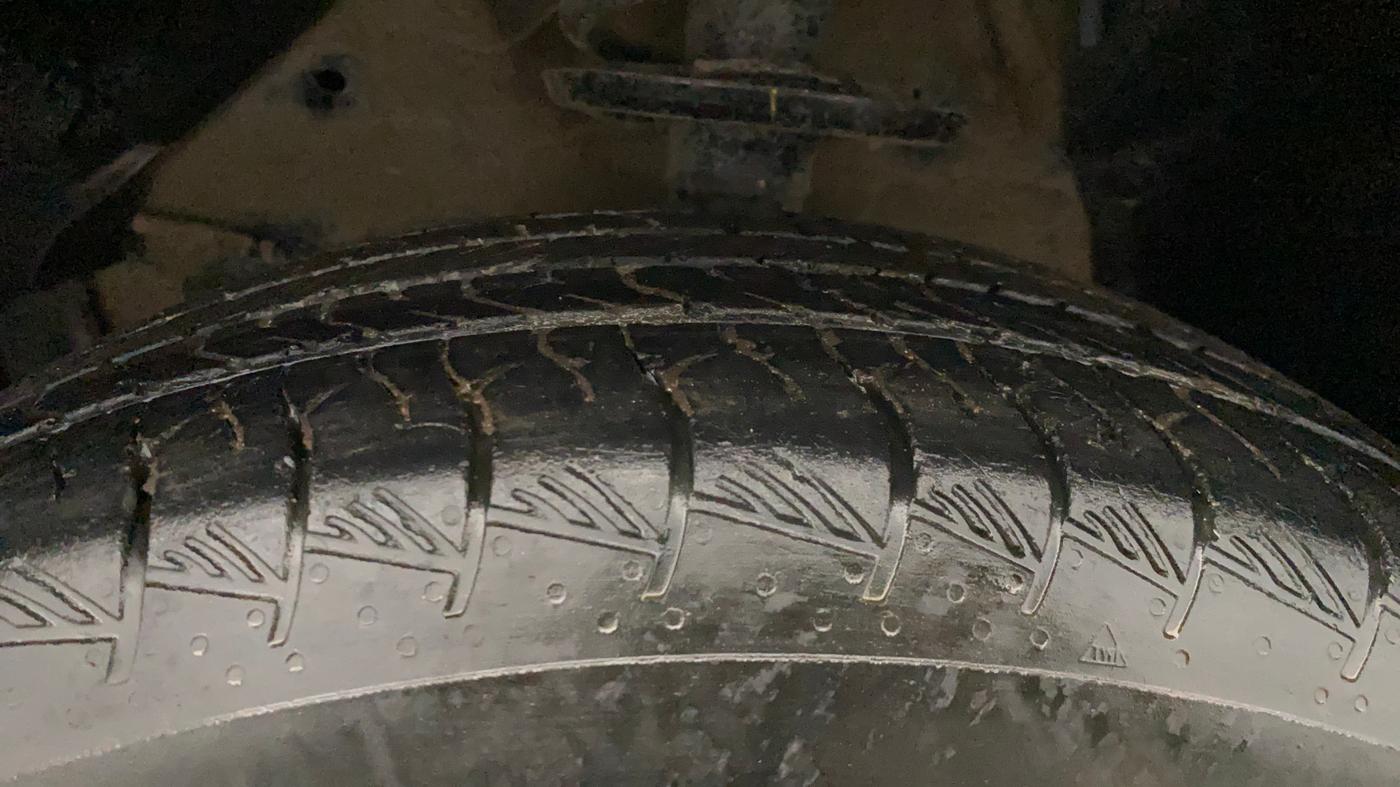 2023 Maruti Grand Vitara DELTA SMART HYBRID AT, Petrol, Automatic, 54,258 km, Left Front Tyre Tread