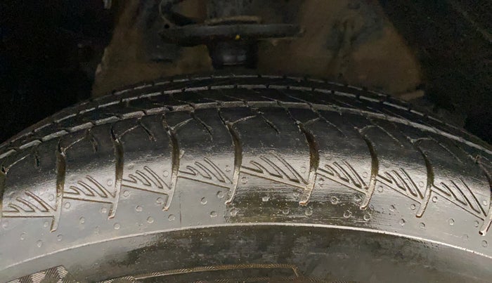 2023 Maruti Grand Vitara DELTA SMART HYBRID AT, Petrol, Automatic, 54,258 km, Right Front Tyre Tread