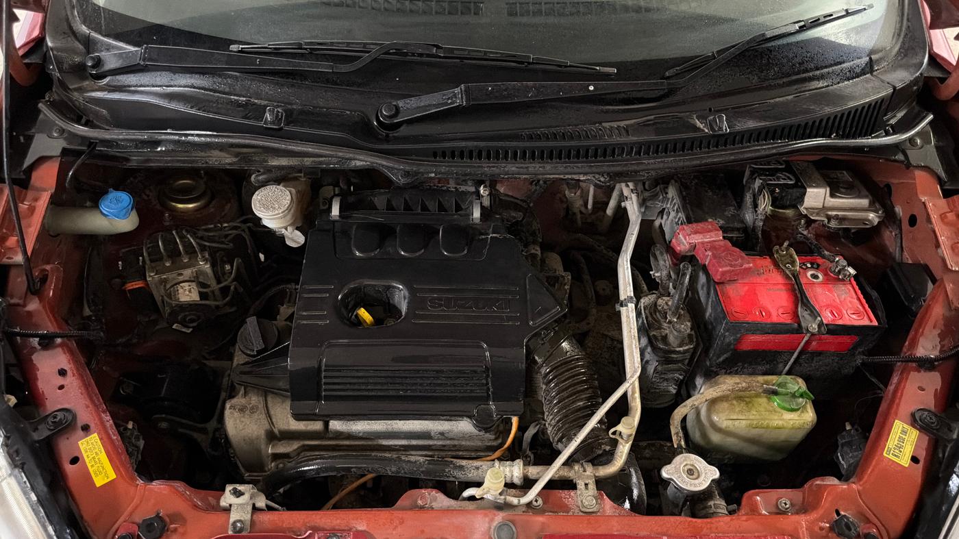 2017 Maruti Wagon R 1.0 VXI (O) AMT, Petrol, Automatic, 36,196 km, Engine View