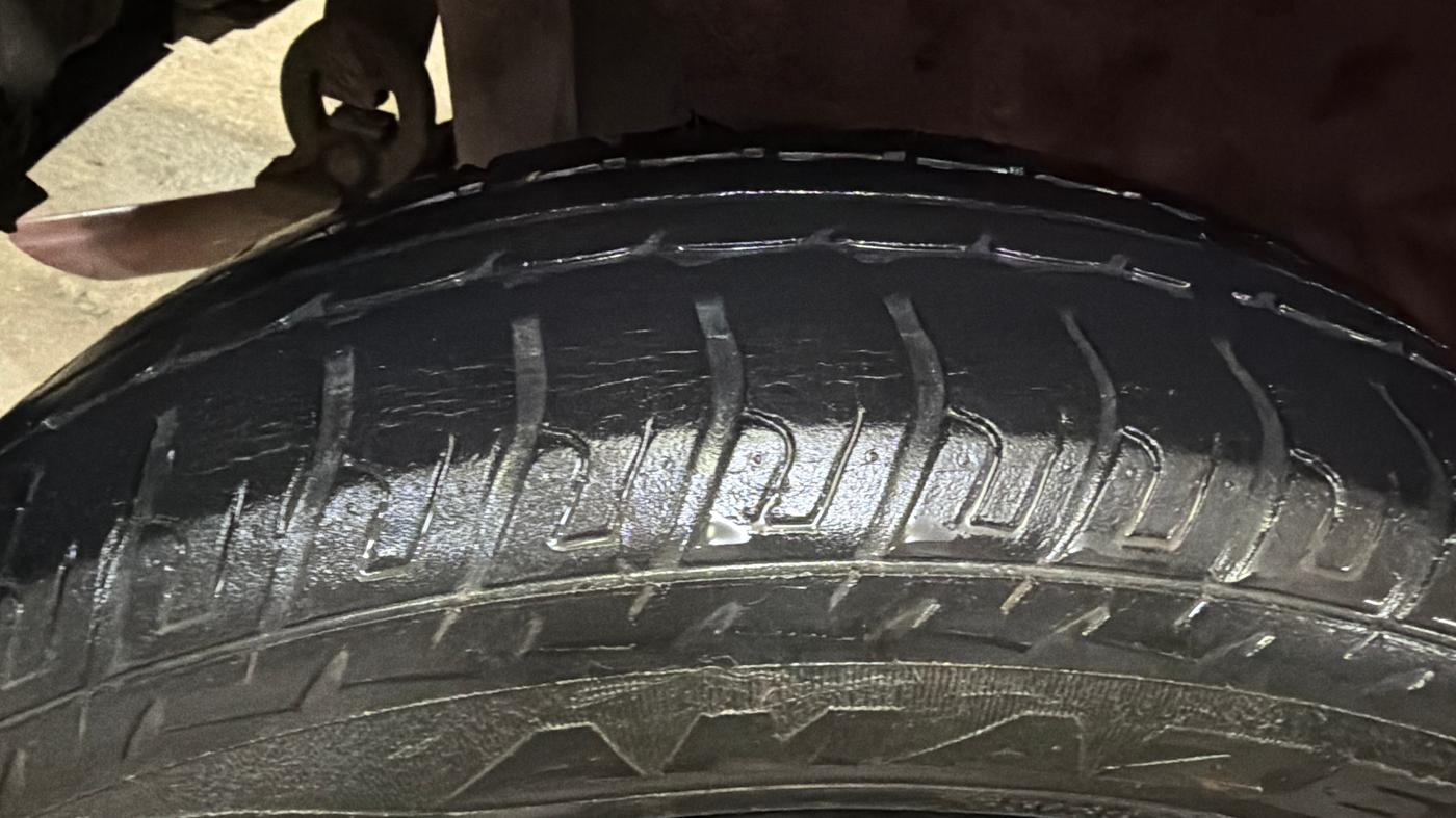 2017 Maruti Wagon R 1.0 VXI (O) AMT, Petrol, Automatic, 36,196 km, Right Rear Tyre Tread