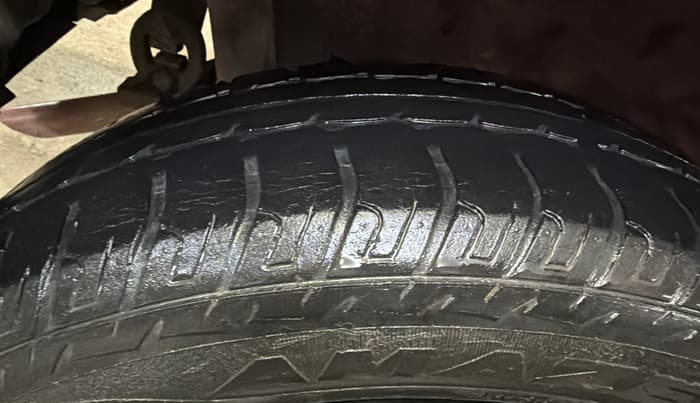 2017 Maruti Wagon R 1.0 VXI (O) AMT, Petrol, Automatic, 35,935 km, Right Rear Tyre Tread