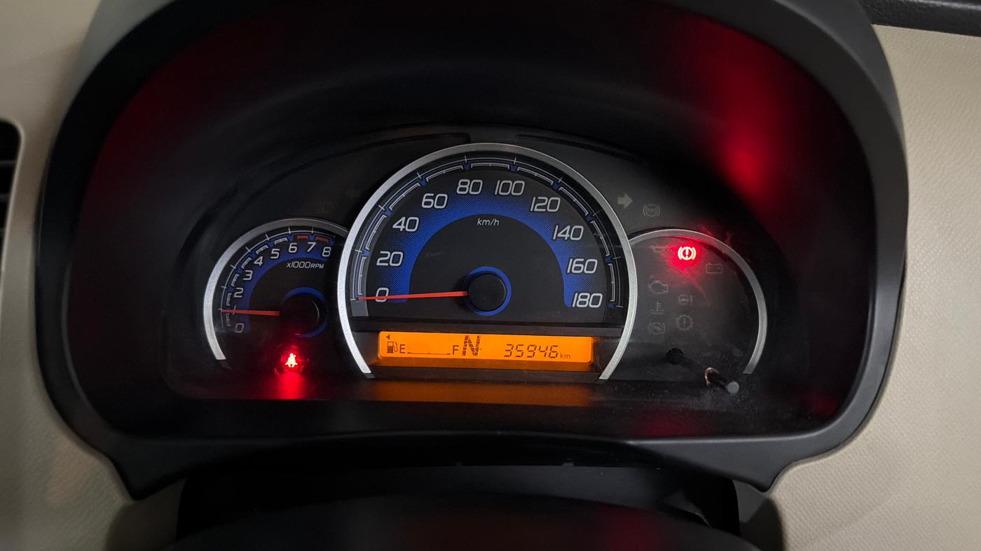 2017 Maruti Wagon R 1.0 VXI (O) AMT, Petrol, Automatic, 36,196 km, Odometer Image