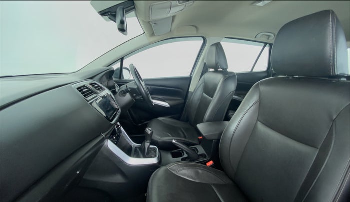 2018 Maruti S Cross ALPHA SHVS, Diesel, Manual, 50,557 km, Right Side Front Door Cabin