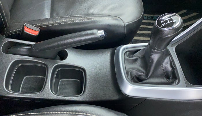 2018 Maruti S Cross ALPHA SHVS, Diesel, Manual, 50,557 km, Gear Lever