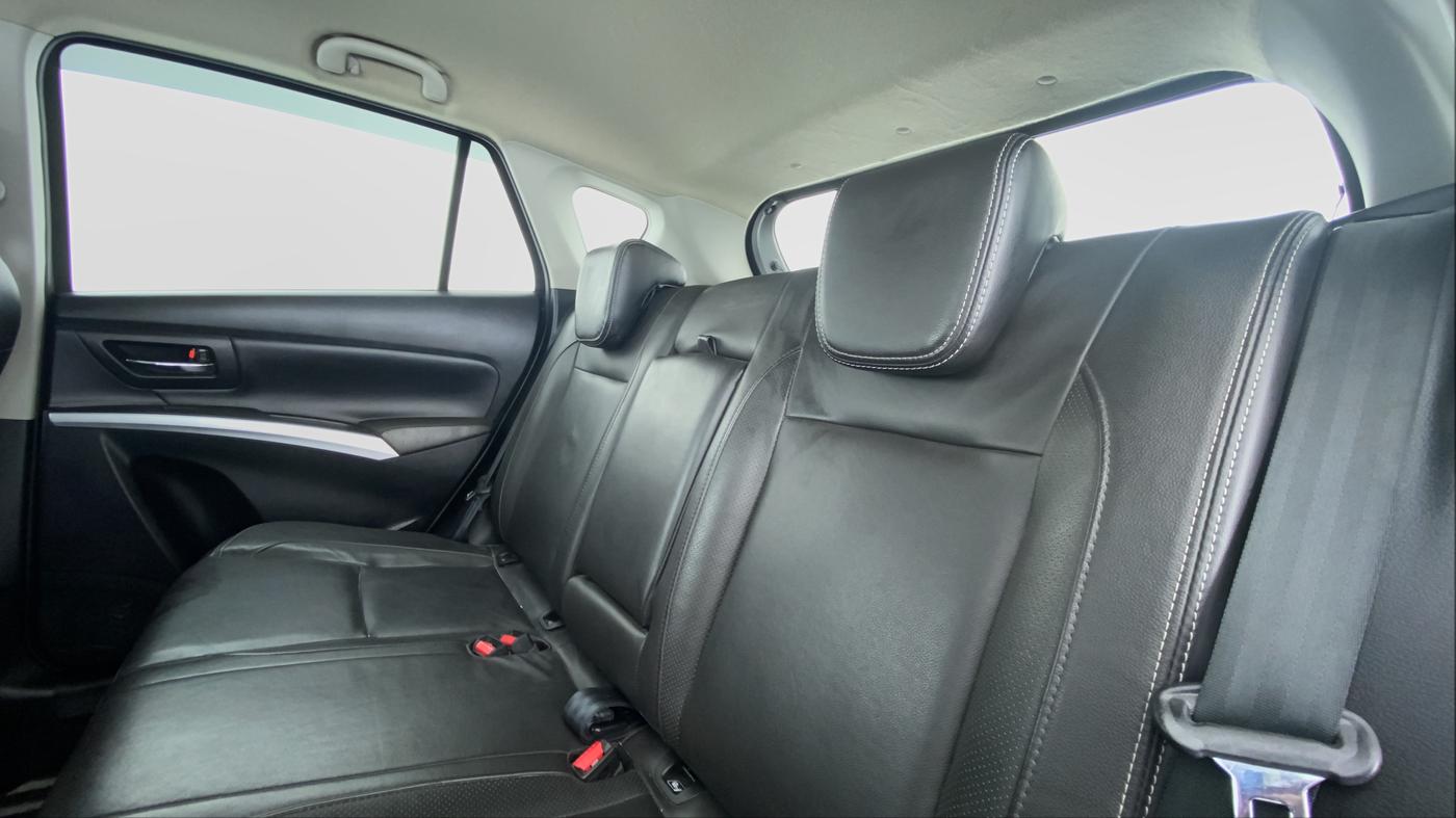 2018 Maruti S Cross ALPHA SHVS, Diesel, Manual, 50,557 km, Right Side Rear Door Cabin