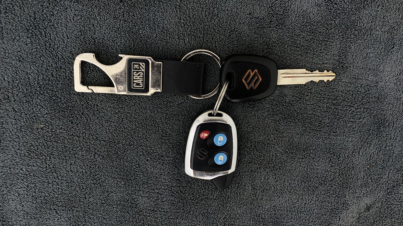 2018 Maruti Alto 800 LXI, Petrol, Manual, 30,620 km, Key Close Up