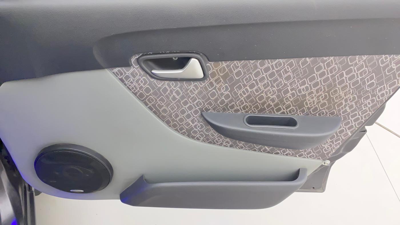 2018 Maruti Alto 800 LXI, Petrol, Manual, 30,620 km, Driver Side Door Panels Control