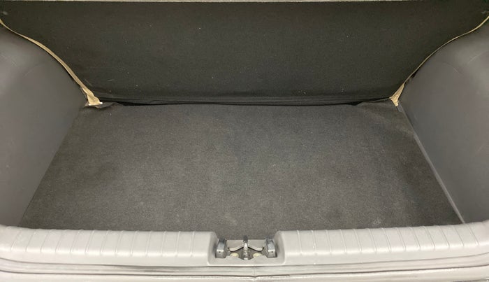 2019 Hyundai GRAND I10 NIOS SPORTZ 1.2 AT, Petrol, Automatic, 26,118 km, Boot Inside