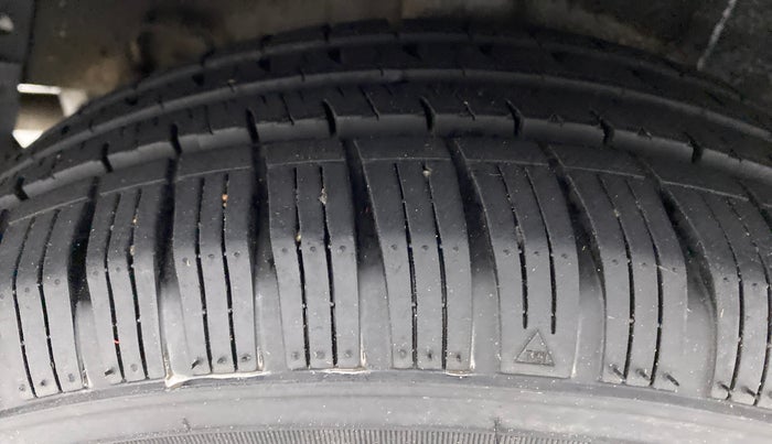 2014 Hyundai Grand i10 ASTA 1.2 (O) VTVT, Petrol, Manual, 53,539 km, Right Rear Tyre Tread