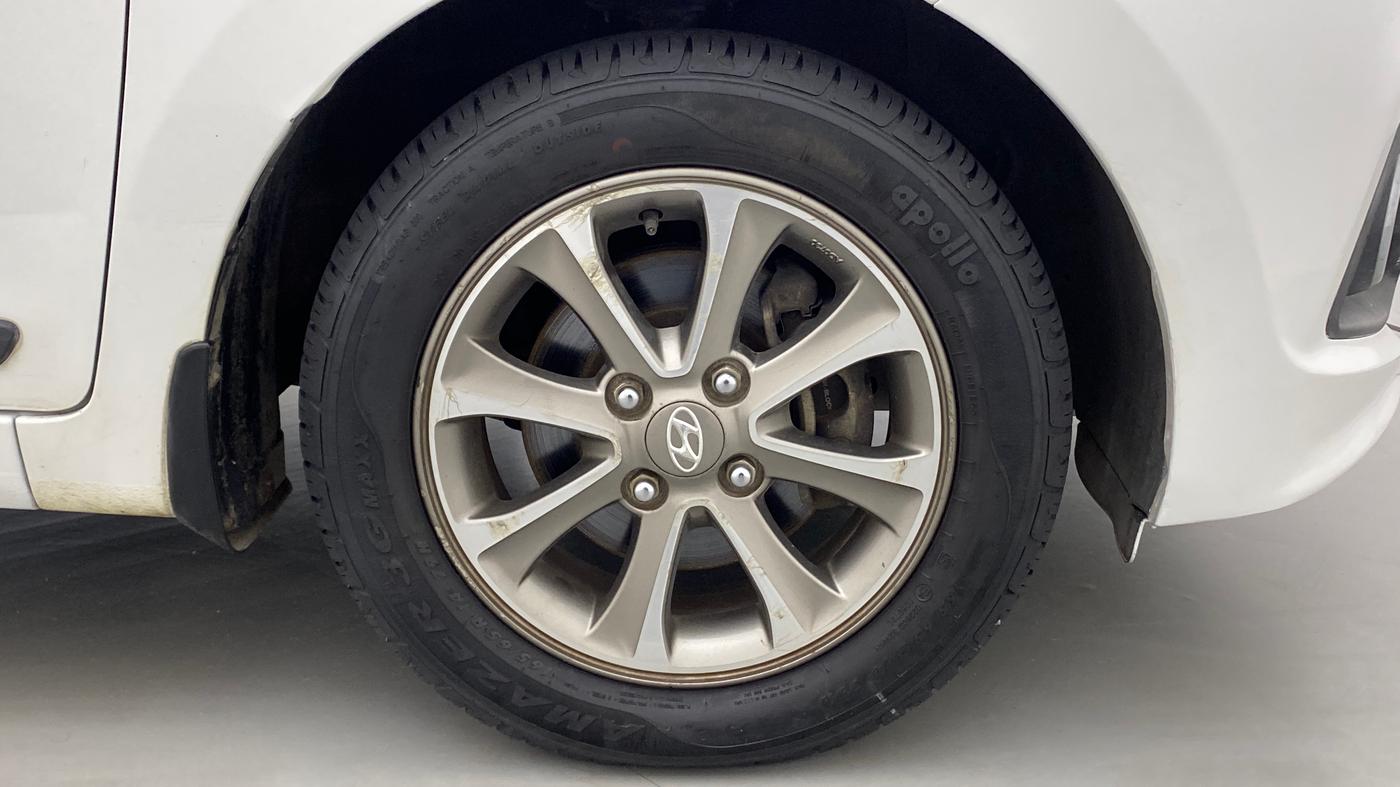 2014 Hyundai Grand i10 ASTA 1.2 (O) VTVT, Petrol, Manual, 53,539 km, Right Front Wheel
