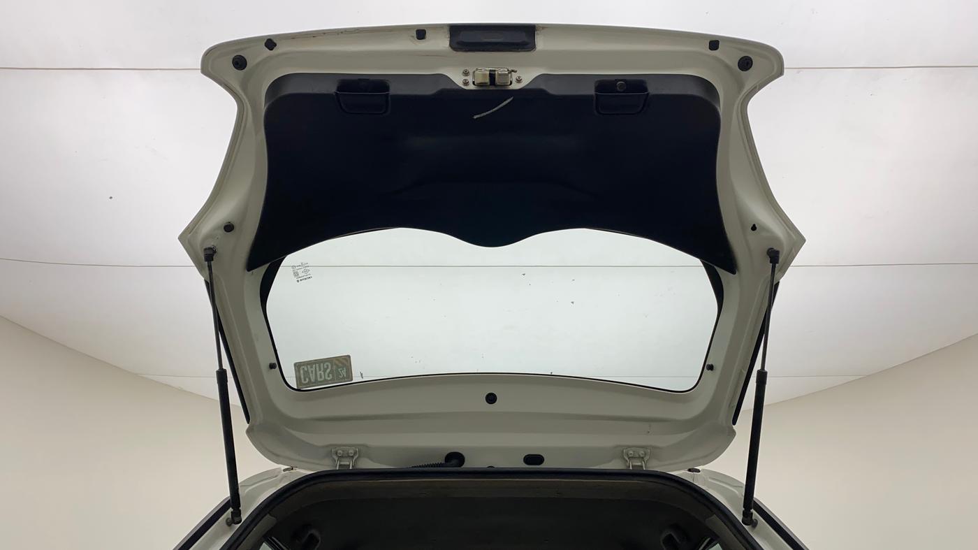 2018 Maruti Swift LXI, CNG, Manual, 86,025 km, Boot Door Open