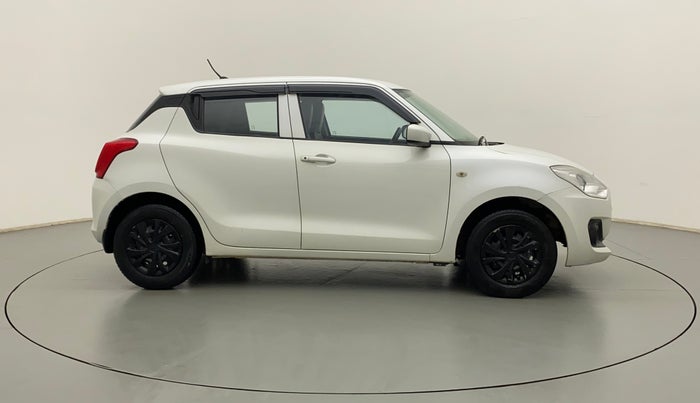 2018 Maruti Swift LXI, CNG, Manual, 86,025 km, Right Side View