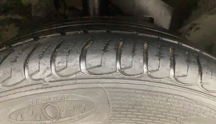 2020 Ford Ecosport TITANIUM 1.5L PETROL AT, Petrol, Automatic, 35,494 km, Right Front Tyre Tread