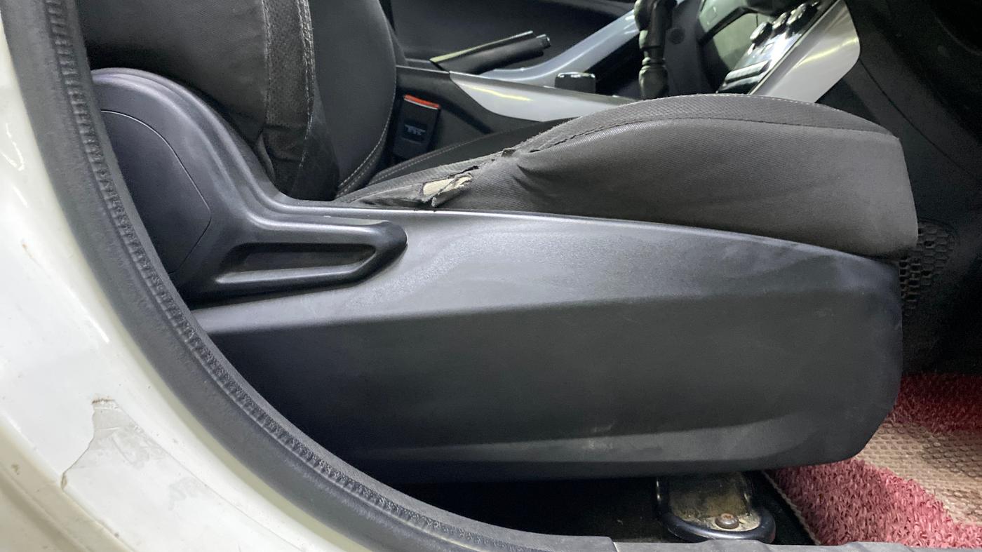 2020 Tata NEXON XM DIESEL, Diesel, Manual, 75,629 km, Driver Side Adjustment Panel