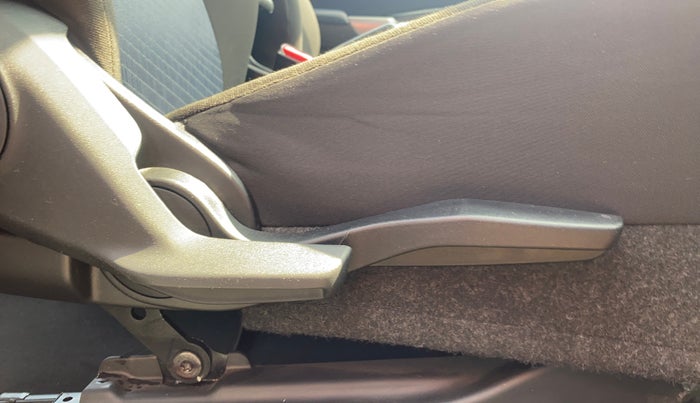 2021 Toyota Glanza G, Petrol, Manual, 24,718 km, Driver Side Adjustment Panel