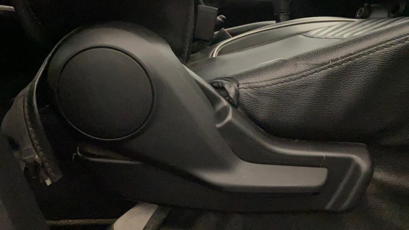 2020 Maruti IGNIS SIGMA 1.2, Petrol, Manual, 25,307 km, Driver Side Adjustment Panel