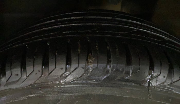 2020 Jeep Compass LONGITUDE PLUS 2.0 DIESEL, Diesel, Manual, 78,109 km, Left Rear Tyre Tread