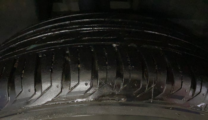 2020 Jeep Compass LONGITUDE PLUS 2.0 DIESEL, Diesel, Manual, 78,109 km, Right Rear Tyre Tread