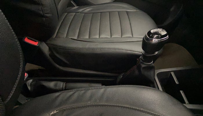 2020 Renault Kwid RXT 0.8, Petrol, Manual, 63,597 km, Gear Lever