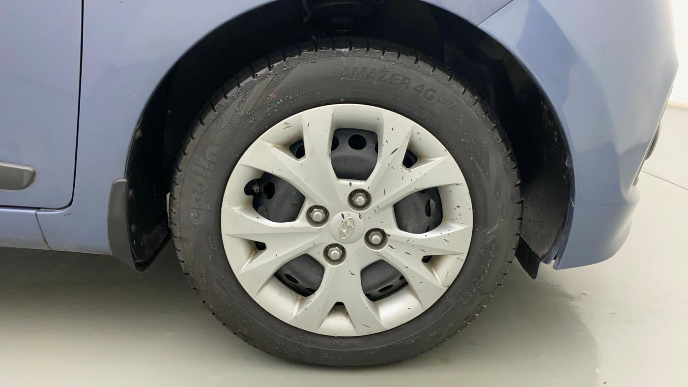 2014 Hyundai Grand i10 SPORTZ 1.2 KAPPA VTVT, Petrol, Manual, 1,25,070 km, Right Front Wheel