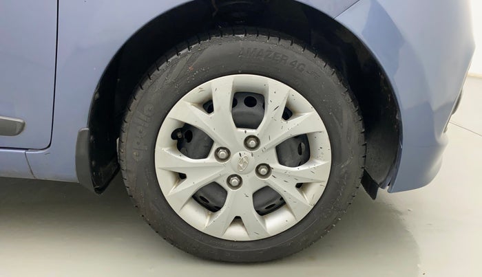 2014 Hyundai Grand i10 SPORTZ 1.2 KAPPA VTVT, Petrol, Manual, 1,25,070 km, Right Front Wheel