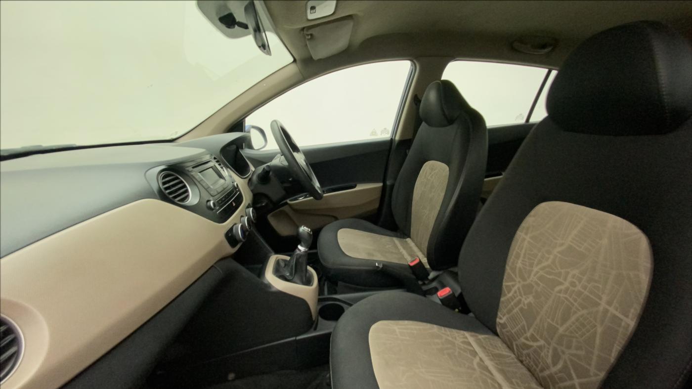 2014 Hyundai Grand i10 SPORTZ 1.2 KAPPA VTVT, Petrol, Manual, 1,25,070 km, Right Side Front Door Cabin