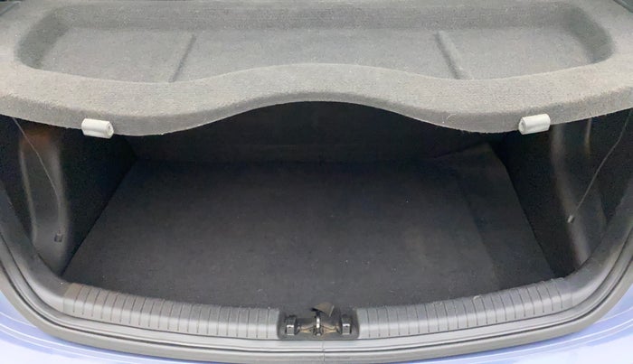 2014 Hyundai Grand i10 SPORTZ 1.2 KAPPA VTVT, Petrol, Manual, 1,25,070 km, Boot Inside