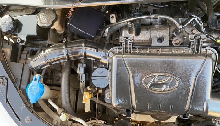 2013 Hyundai i10 MAGNA 1.1, CNG, Manual, 80,438 km, Engine View - Right