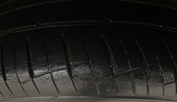 2020 Hyundai Verna SX 1.5 VTVT, Petrol, Manual, 41,861 km, Left Rear Tyre Tread