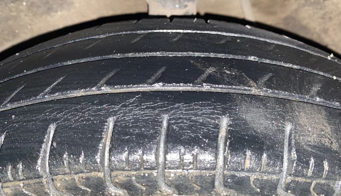 2018 Maruti Alto 800 LXI, Petrol, Manual, 53,807 km, Left Front Tyre Tread