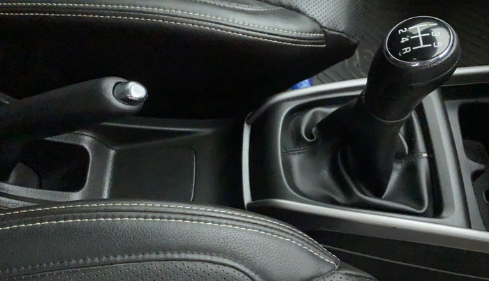 2022 Maruti XL6 ALPHA PLUS MT, Petrol, Manual, 16,422 km, Gear Lever