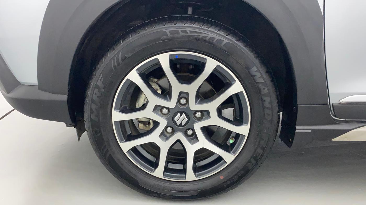 2022 Maruti XL6 ALPHA PLUS MT, Petrol, Manual, 16,422 km, Left Front Wheel