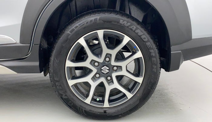 2022 Maruti XL6 ALPHA PLUS MT, Petrol, Manual, 16,422 km, Left Rear Wheel