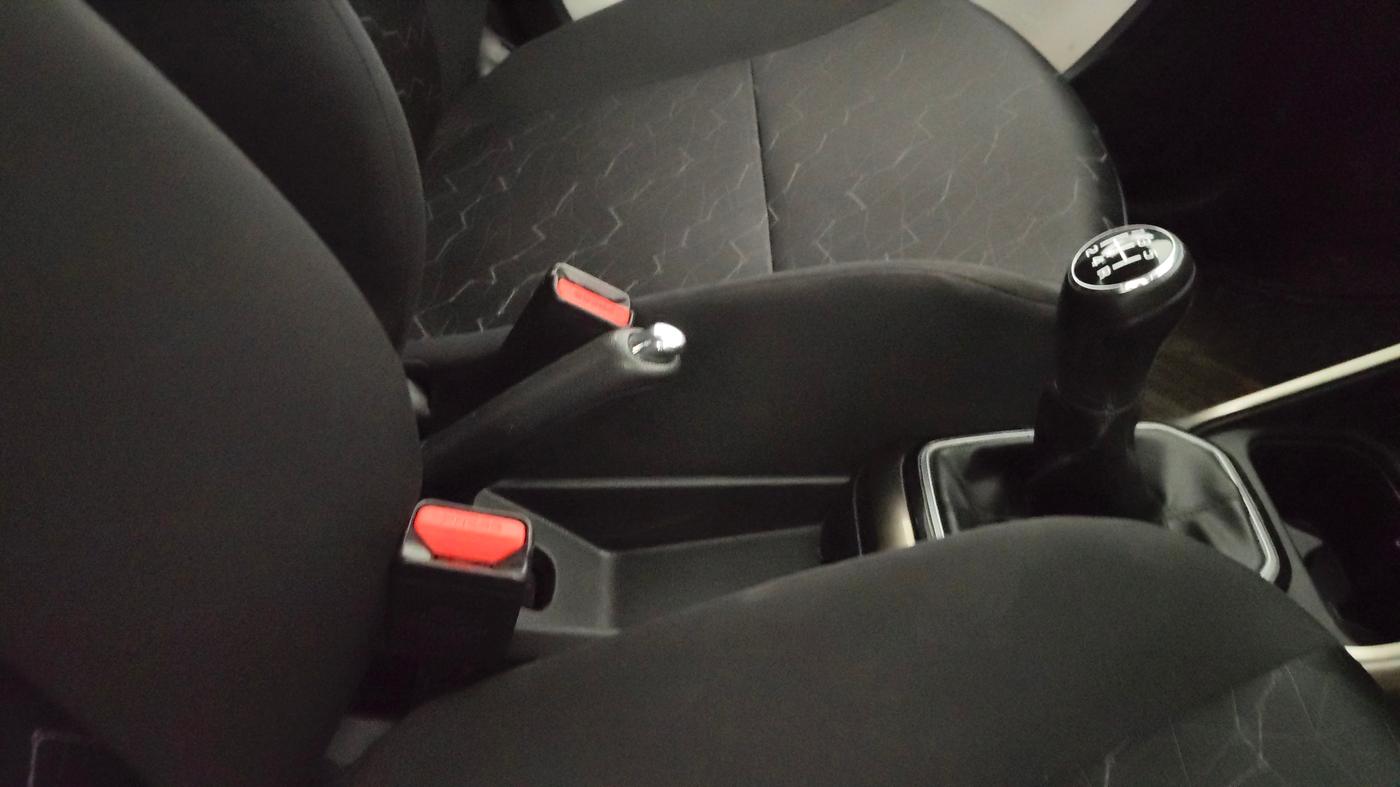 2017 Maruti IGNIS ZETA 1.2, Petrol, Manual, 39,250 km, Gear Lever