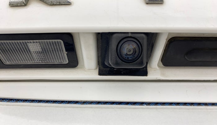 2021 Renault TRIBER RXZ DUAL TONE, Petrol, Manual, 44,431 km, Parking Camera