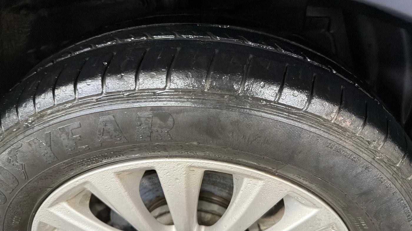 2022 Maruti Ciaz ZETA 1.5 SHVS MT PETROL, Petrol, Manual, 44,304 km, Right Front Tyre Tread