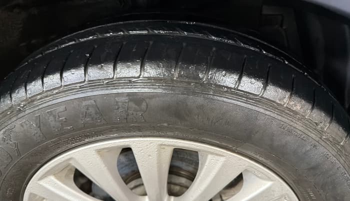 2022 Maruti Ciaz ZETA 1.5 SHVS MT PETROL, Petrol, Manual, 44,304 km, Right Front Tyre Tread