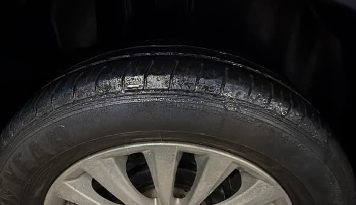 2022 Maruti Ciaz ZETA 1.5 SHVS MT PETROL, Petrol, Manual, 44,304 km, Right Rear Tyre Tread