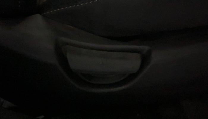 2014 Hyundai Grand i10 ASTA 1.2 KAPPA VTVT, Petrol, Manual, 94,310 km, Driver Side Adjustment Panel