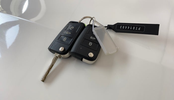 2023 Volkswagen VIRTUS GT PLUS TSI 1.5 EVO DSG, Petrol, Automatic, 31,448 km, Key Close Up