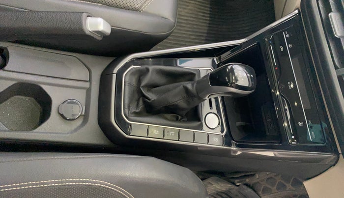 2023 Volkswagen VIRTUS GT PLUS TSI 1.5 EVO DSG, Petrol, Automatic, 31,448 km, Gear Lever