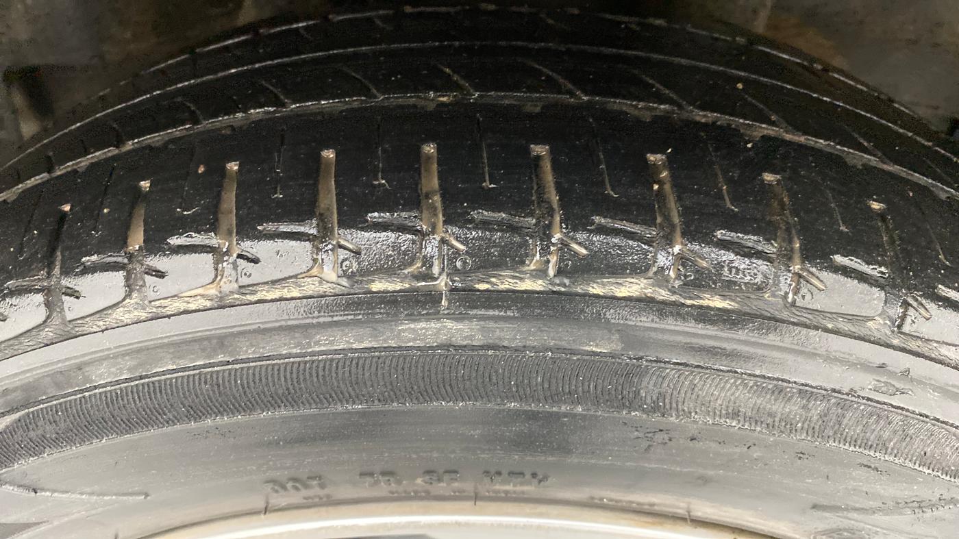 2015 Honda City V MT PETROL, Petrol, Manual, 65,449 km, Left Rear Tyre Tread