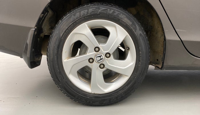 2015 Honda City V MT PETROL, Petrol, Manual, 65,449 km, Right Rear Wheel