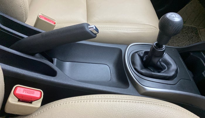 2015 Honda City V MT PETROL, Petrol, Manual, 65,449 km, Gear Lever