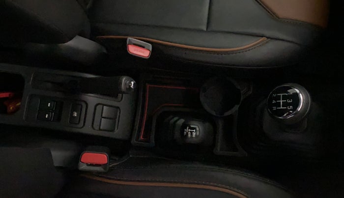 2023 Maruti JIMNY ALPHA ALL GRIP PRO MT, Petrol, Manual, 31,589 km, Gear Lever